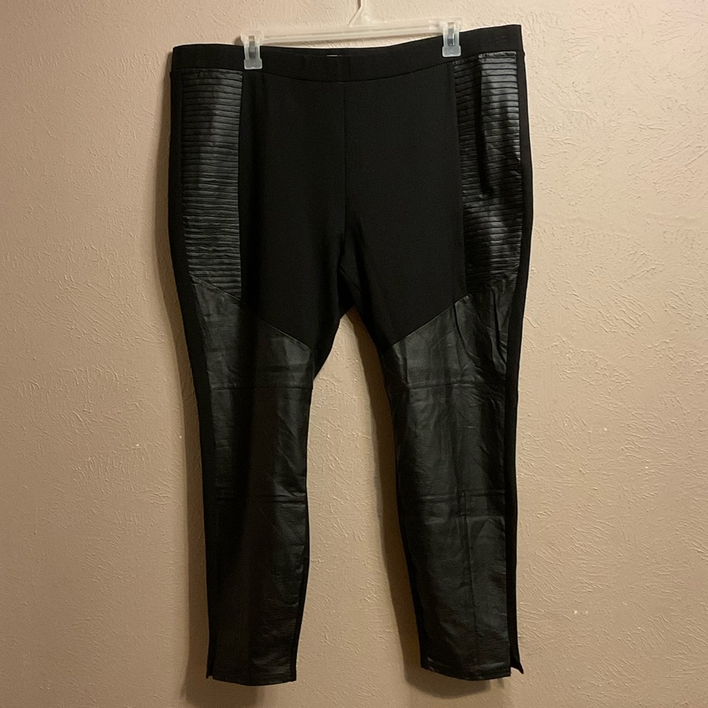 Cute plus Bisou Bisou stretchy pants/leggings